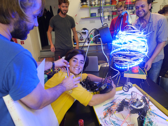 fab-lab-worldwide-labs-digital-fabrication-0-img-3